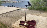 Yanti & Uke busking in Summerland…
